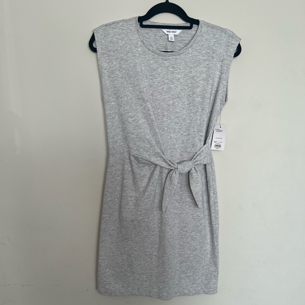 Nine West Side tie T-shirt dress. Light Grey. Size X-small